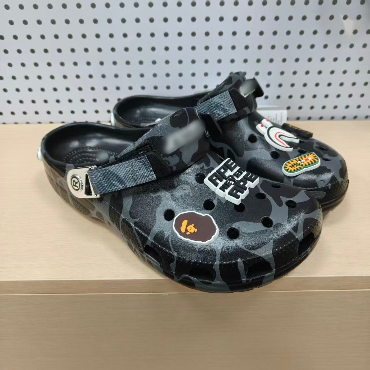 Bape Slides